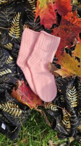 lastele kootud sokid 24 25 jalale